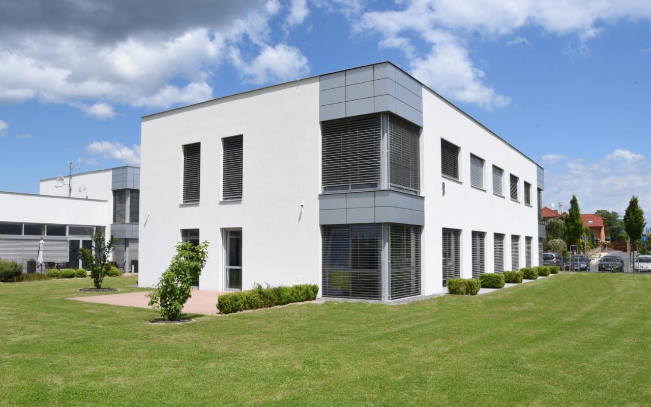 Hotel Harmony Medical & Wellness-Free Parking, 1,8Km From The Center Kroměříž Kültér fotó