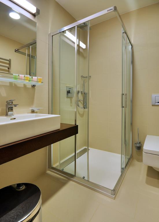 Hotel Harmony Medical & Wellness-Free Parking, 1,8Km From The Center Kroměříž Szoba fotó