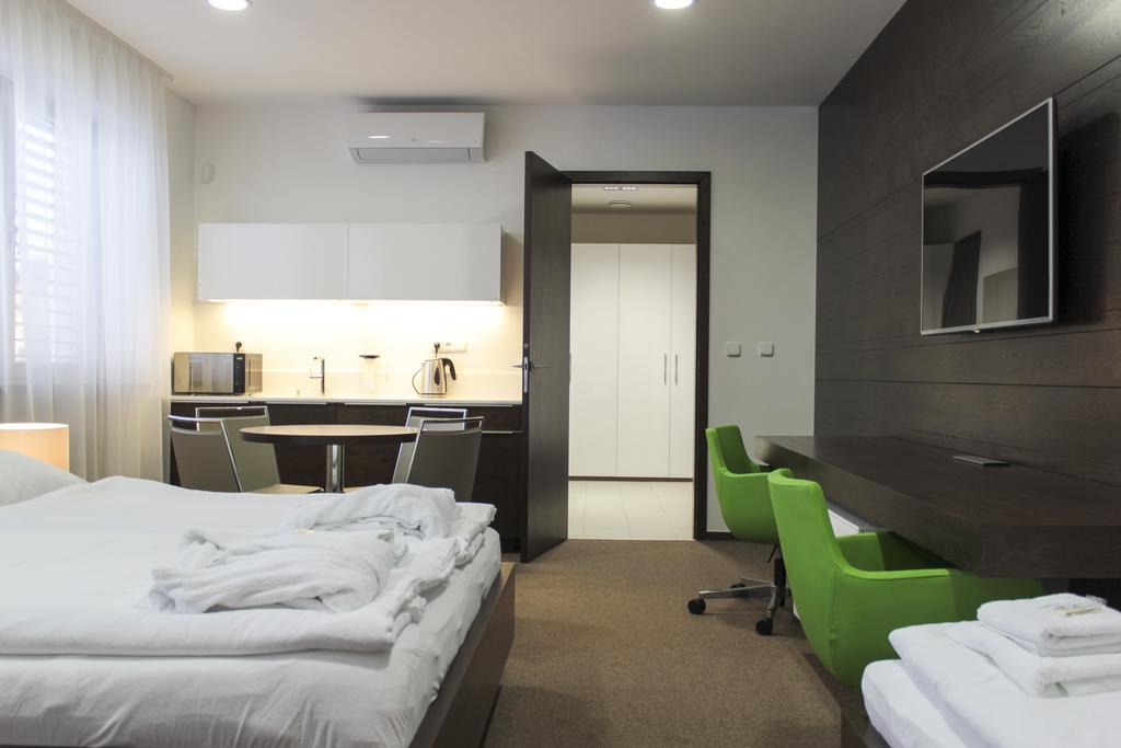 Hotel Harmony Medical & Wellness-Free Parking, 1,8Km From The Center Kroměříž Kültér fotó